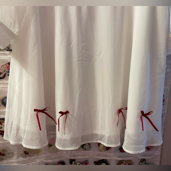 Her Universe Disney Mary Poppins Classic Chiffon Dress - Picture 7 of 14